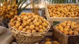 رستوران‌ها چگونه قیمت خرما زاهدی را می‌سنجند