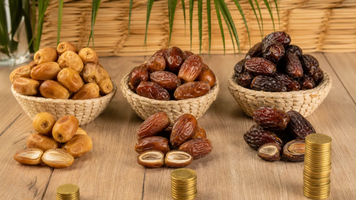 رستورانها چگونه قیمت خرما زاهدی را میسنجند